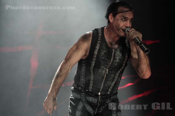 RAMMSTEIN - 2009-12-09 - PARIS - Bercy - 